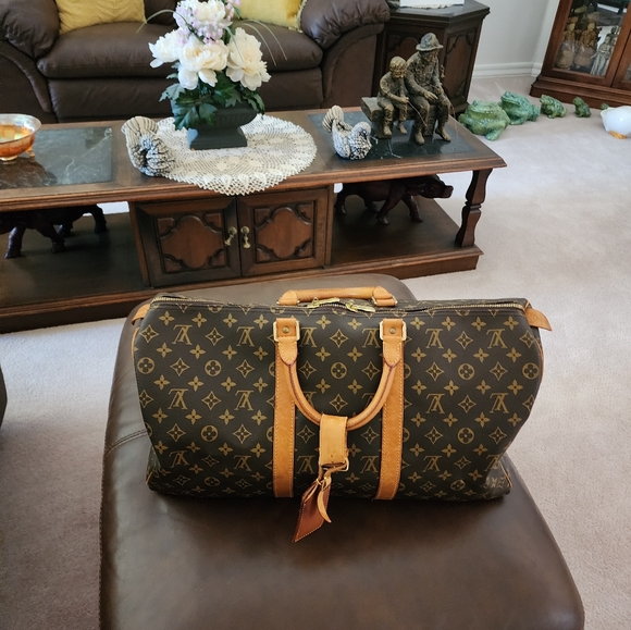 Louis Vuitton "Keepall 50" duffle monogram canvas ♥️Authentic) - Picture 2 of 5